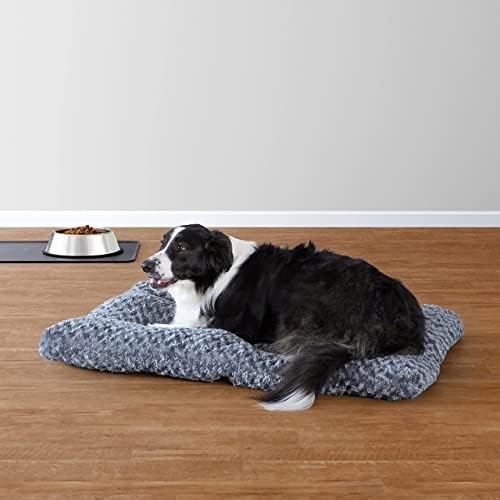 Amazon Basics Washable Cat and Dog Bed, Cozy Crate Pad for Large Dogs, Indoor, 40 x 27 x 3.5 inches, Gray - Image 6