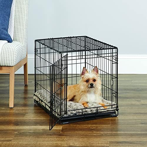 New World by Midwest 24-Inch Single Door Crate, for Small Breeds, 12-20 lbs - Image 2