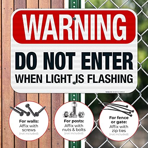 Warning Do Not Enter When Light is Flashing Sign, - Image 4