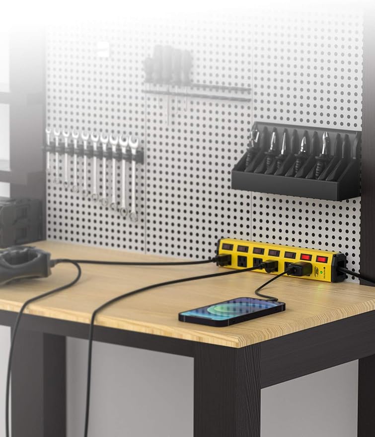 CRST 6-Outlet Heavy Duty Metal Power Strip - Image 5