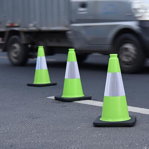 6 Pack 18 Inch Green Reflective Traffic Cones, Durable Black Base Safety Cones - Image 7