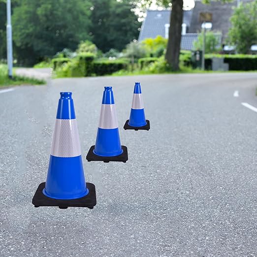 8 Pack 18 Inch Blue Durable Training Cones - Image 7