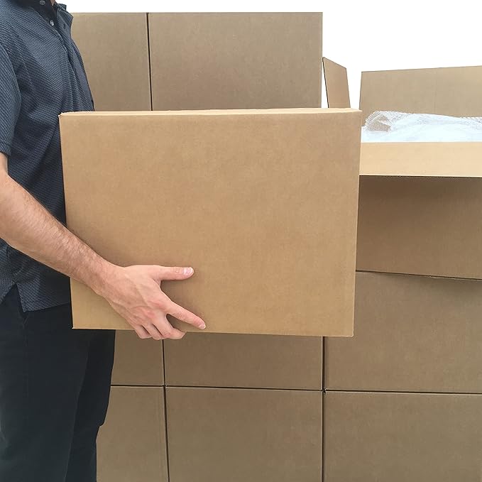 Amazon Basics Cardboard Moving and Storage Boxes, 12 Pack - Image 3