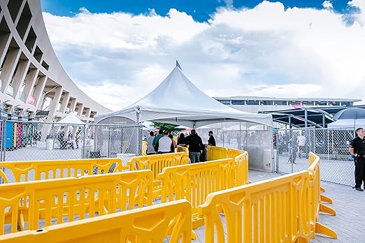 Billboard Barricade 42x96 Plastic Pedestrian Barricade- Yellow - Image 3