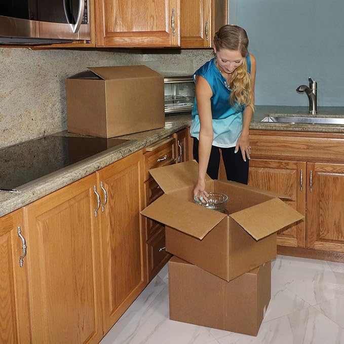 Amazon Basics Cardboard Shipping and Packing Moving Boxes, 10 Pack - Image 7