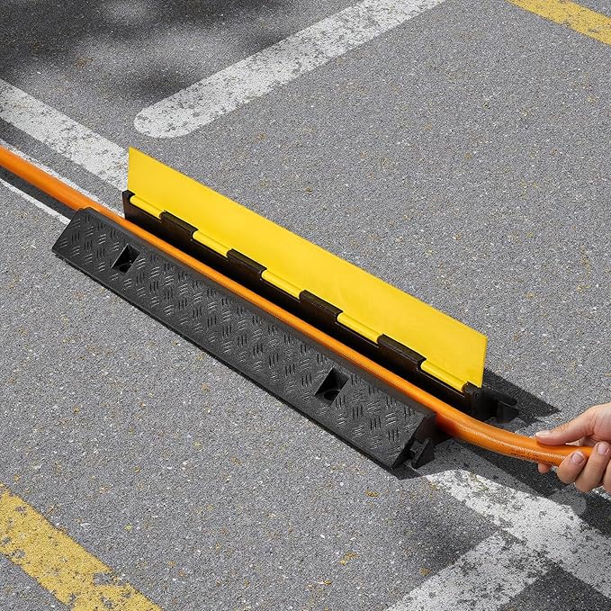 VEVOR Cable Protector Ramp, 1 Channel Heavy Duty 39.37'' Rubber Cord Hose Wire - Image 8
