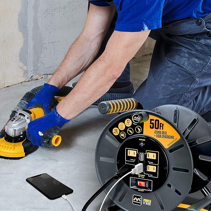 Masterplug 50ft Cord Reel, Retractable Extension Lead - Image 4